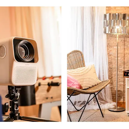 Play Cloud With Cinema & Foosball Old Town Heart Daire