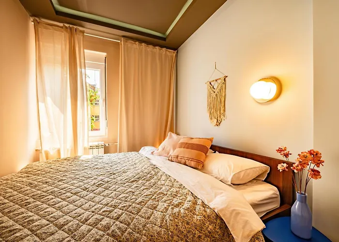 Play Cloud With Cinema & Foosball Old Town Heart شقة بلغراد