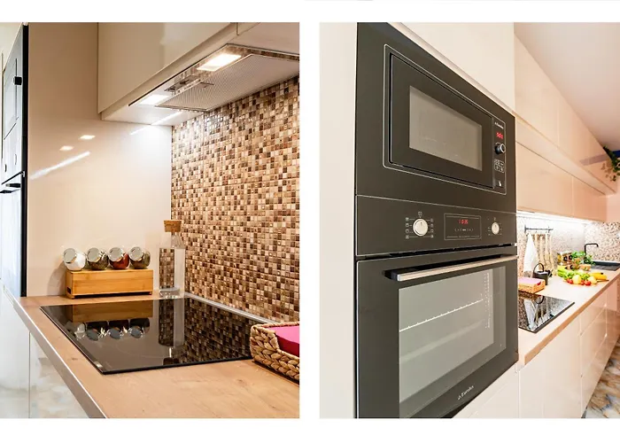 Play Cloud With Cinema & Foosball Old Town Heart *