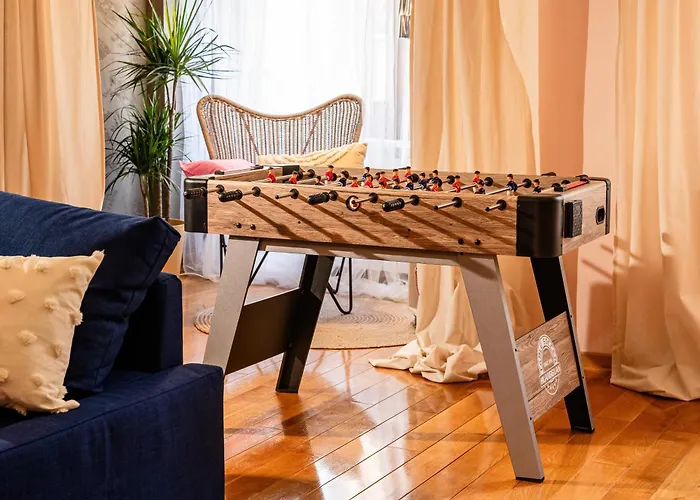 شقة Play Cloud With Cinema & Foosball Old Town Heart